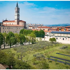 Santa Teresa House Verona